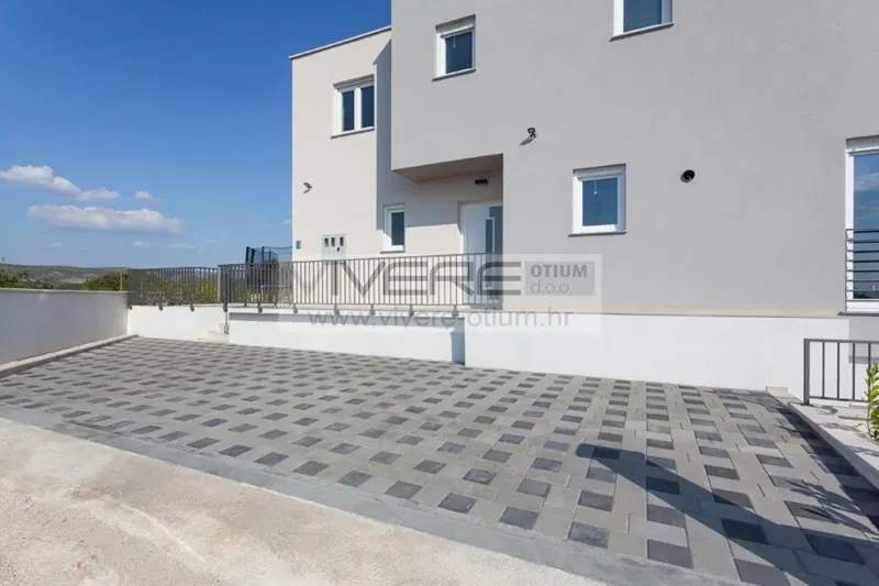 Modern sea view villa with three units – 3