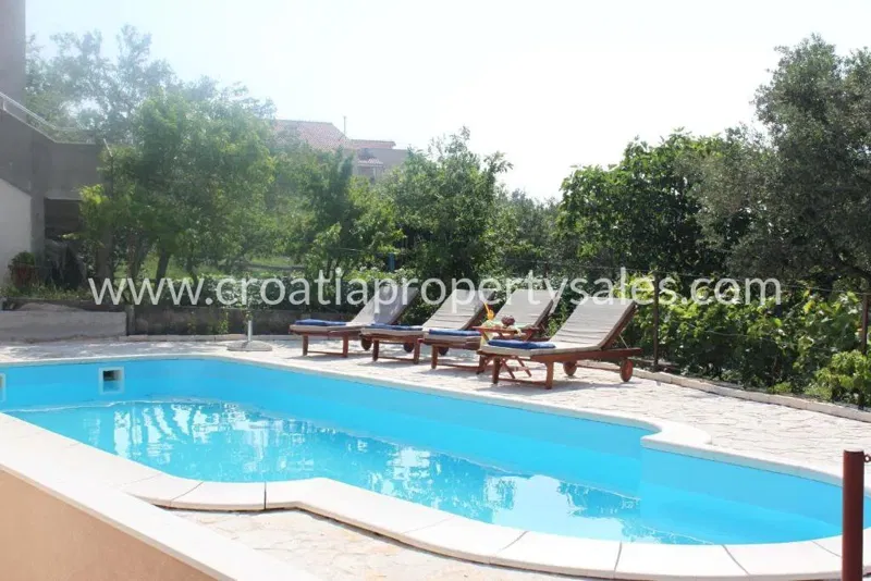 Murter, villa for sale, 890.000 € – 3