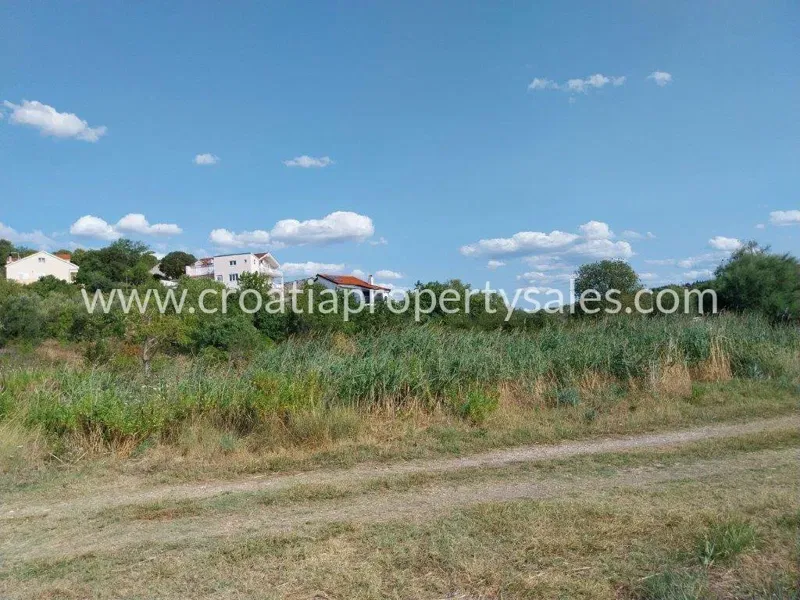 Sibenik, building land for sale, 360.800 € – 3