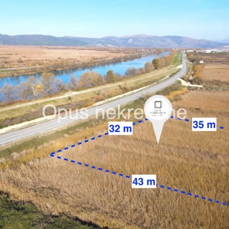 METKOVIC, Meteriz-građevinsko zemljište gospodarske namjene 1124 m2 (Video)