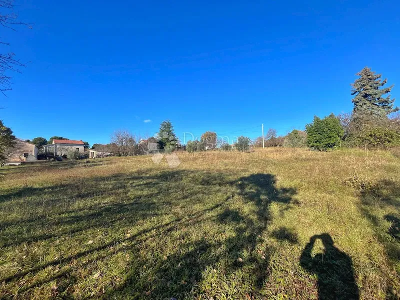 TERRENO EDIFICABILE IDEALE PER UNA FUGA NELLA NATURA – 2