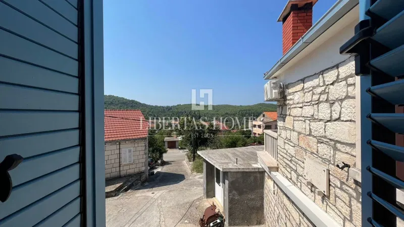 Prodaje se dvosoban stan na atraktivnoj lokaciji na Korčuli – 3