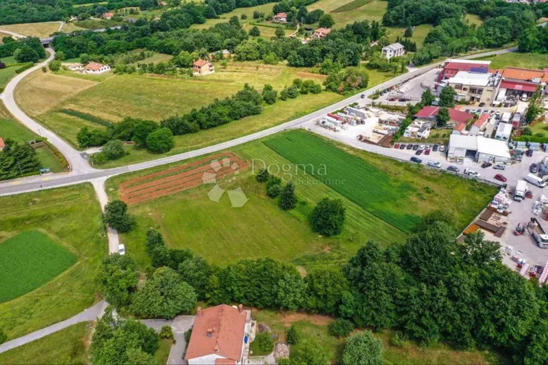 Pozemok Pazin – 2