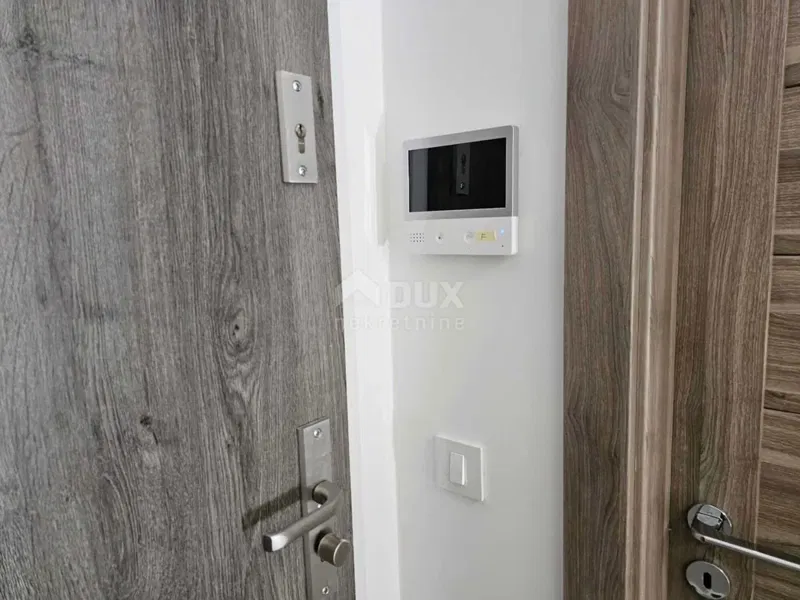 RAB SZIGET, BANJOL - 80m2-es tetőtéri apartman galériával – 3