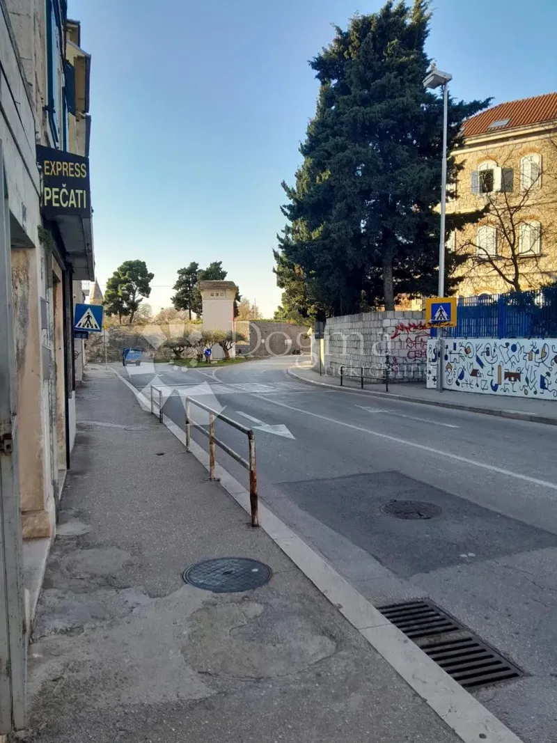 Locale commerciale Manuš, Split, 86m2 – 2