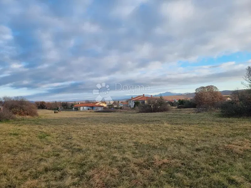 Land Labin, 1.095m2 – 2