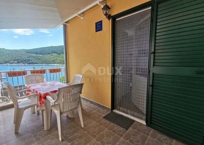 ISTRIA, RABAC - Due appartamenti, prima fila al mare – 2