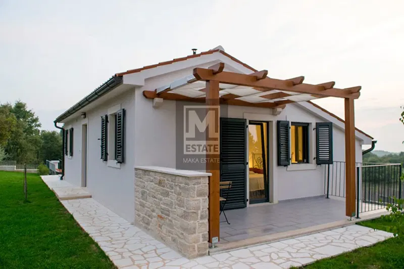 Poreč, surroundings, detached villa with pool! – 2