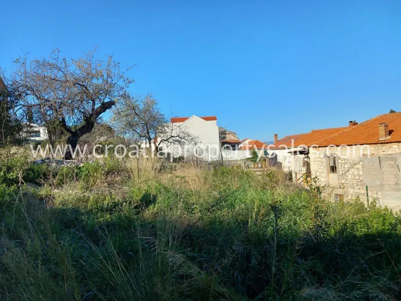 Telek Brač – 2