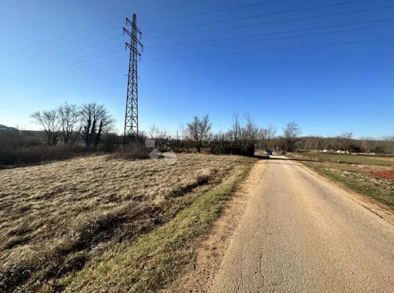 Terreno Novaki Motovunski, Karojba, 3.690m2 – 3