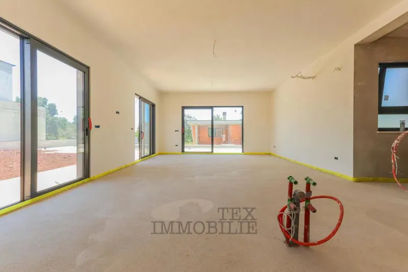 Parenzo, casa con piscina in costruzione – 3