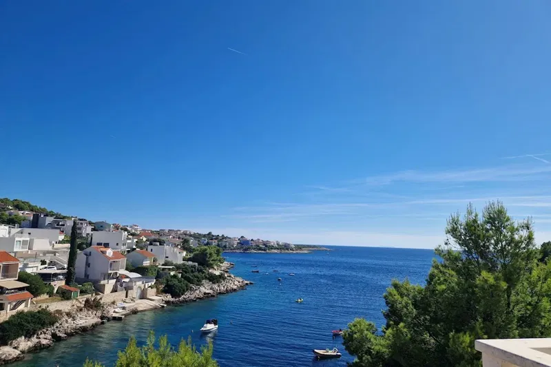 Straordinaria villa fronte mare nella riviera di Rogoznica – 2