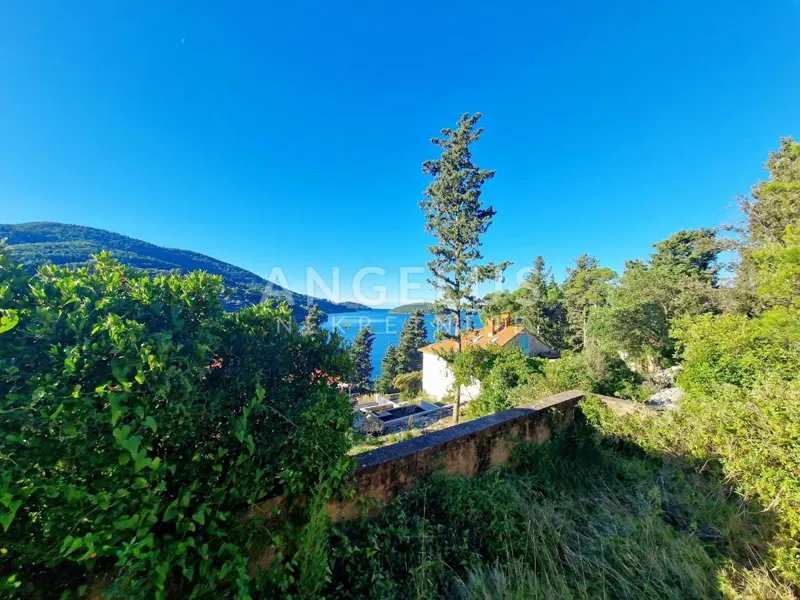 Telek Vela Luka – 2