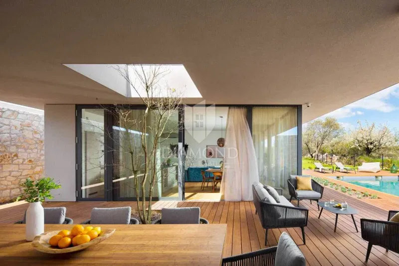 Vodnjan, surroundings, luxurious one-story house in a secluded area – 2
