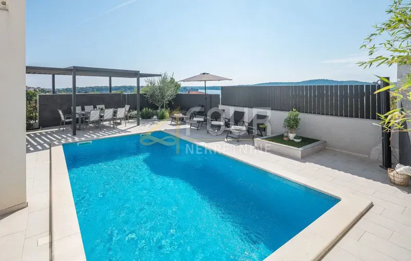 Dom Medulin, 250m2 – 2