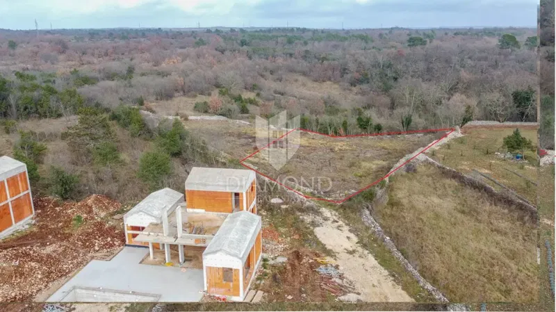 Large building plot near Vodnjan! – 2