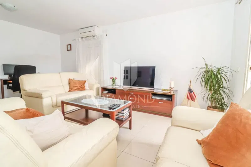 Rovigno, casa con giardino in posizione tranquilla – 3