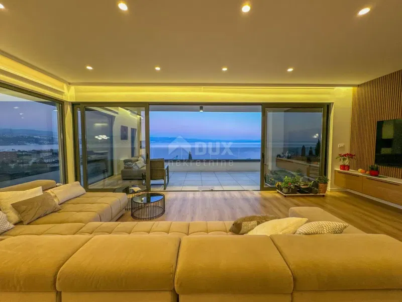 OPATIJA, CENTRO - attico esclusivo con vista, piscina e garage – 3