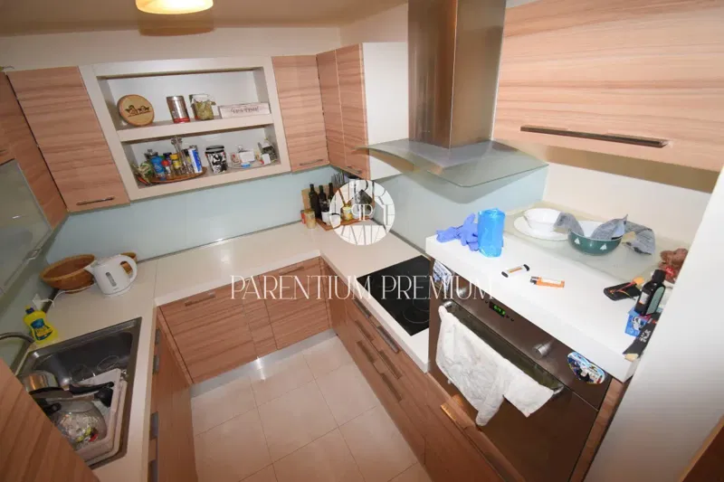 Exclusive spacious apartment with a gallery and a large terrace – 2