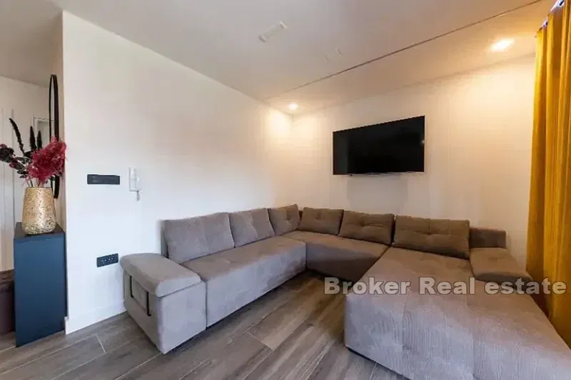 Modern apartment with pool – 2
