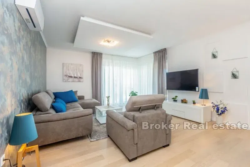 Bella casa con piscina – 3