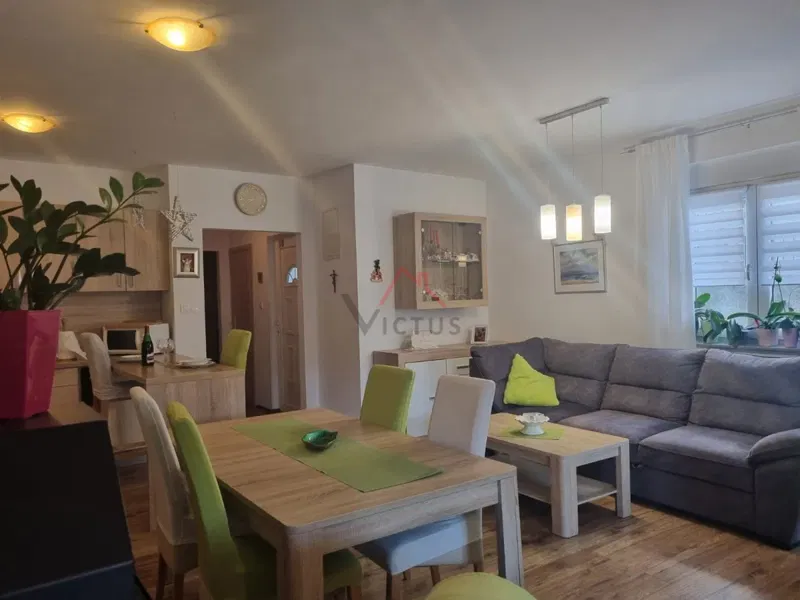 NOVI VINODOLSKI - 2 camere da letto, appartamento con giardino, 81 m2 – 2