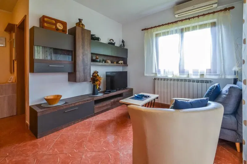 Flat Novigrad, 49m2 – 2