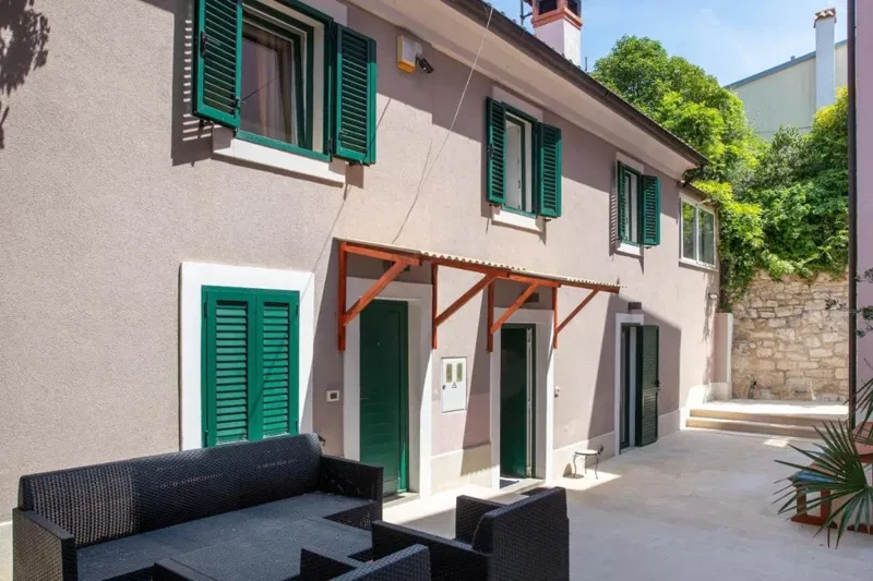 Dom Rovinj – 3