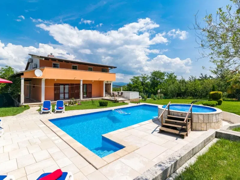 Predivna kuća sa velikom okućnicom, Karojba, Istra
