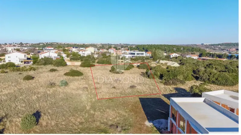 Terreno edificabile a 300 m dal mare vicino a Medolino! – 3