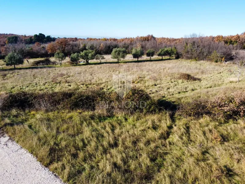 Poreč, surroundings, land in an interesting location! – 2