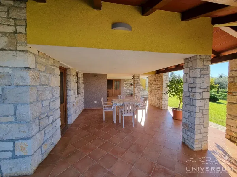 Una casa con una bellissima vista sul mare e un ampio giardino a Verteneglio – 3