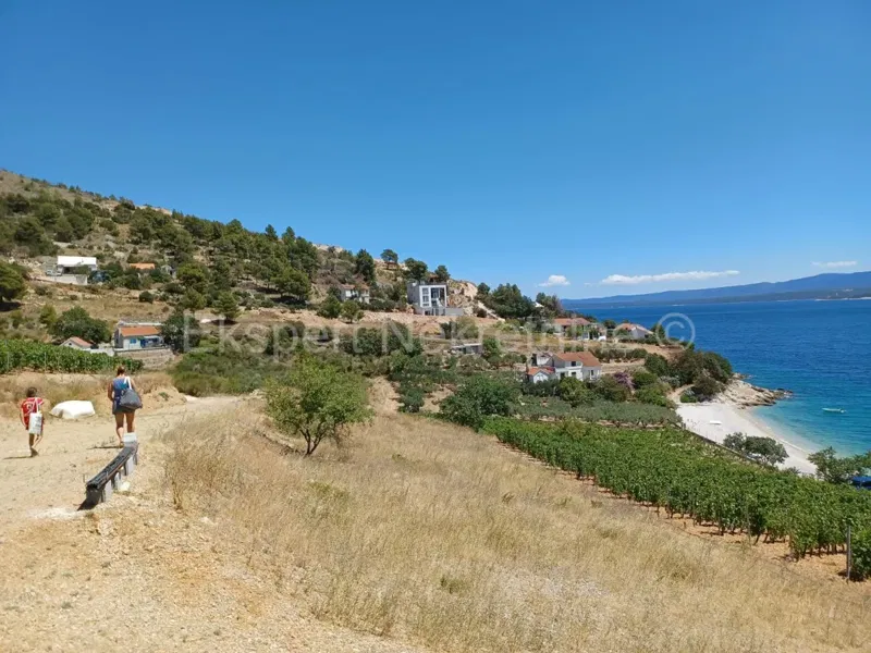 Telek Nerežišća – 2