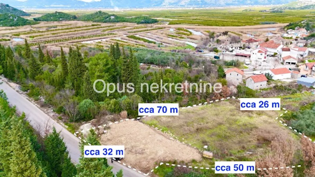 PIŽINOVAC, SLIVNO-građevinsko zemljište 2147 m2