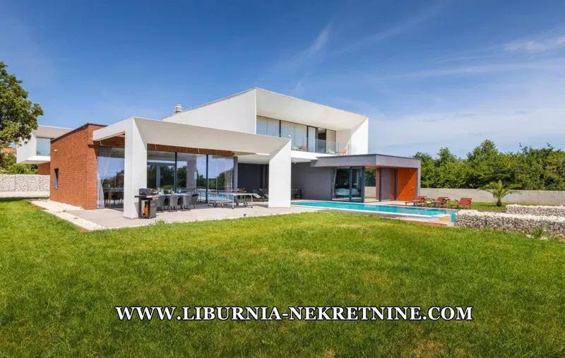 Istria, Medulin. New villa with pool, close to sea. – 2