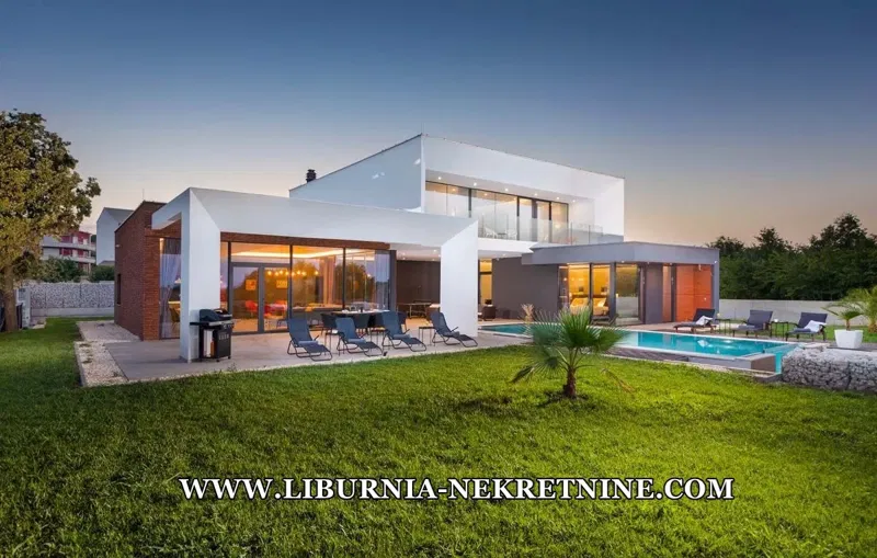 Istria, Medulin. New villa with pool, close to sea. – 3