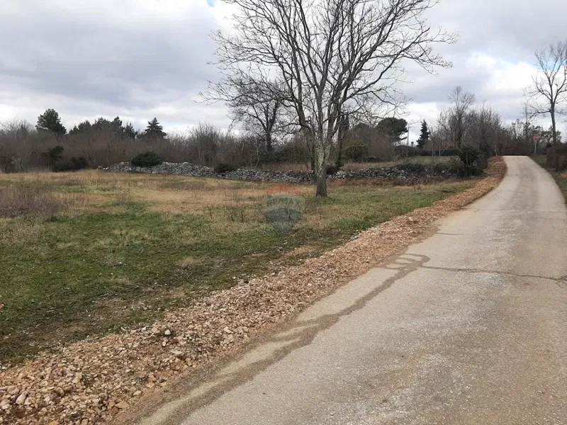 Terreno edificabile Žminj, 1.582m2 – 3