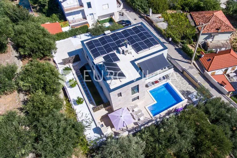 Split, Žrnovnica, villa with pool in a quiet location – 3