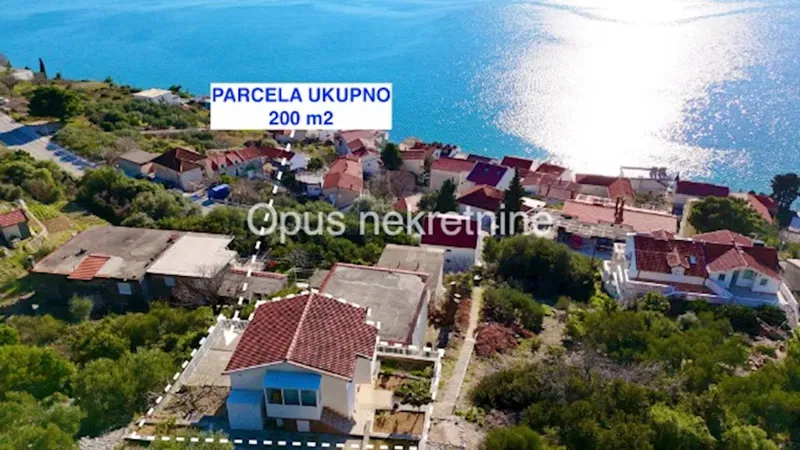 BRIST, MAKARSKA- kuća s dva apartmana i pogledom na more (Video)