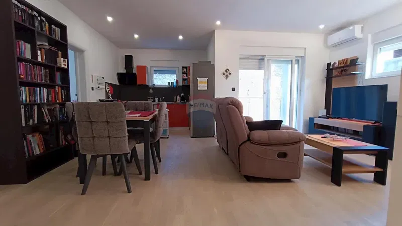 Appartamento Crikvenica, 77,82m2 – 2