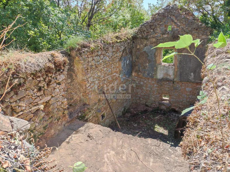 HRELJIN Zemljište od 1665 m2 s ruševinom – 3