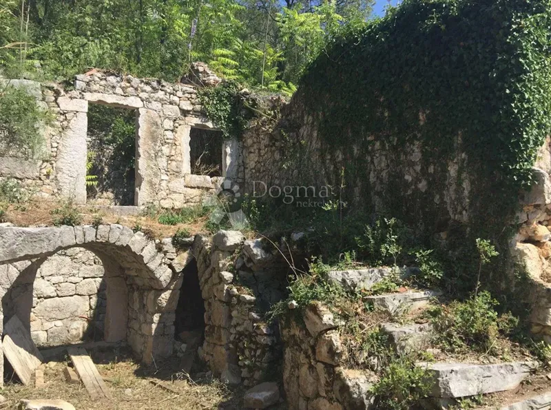 Föld Bribir, Vinodolska Općina, 1.244m2 – 2
