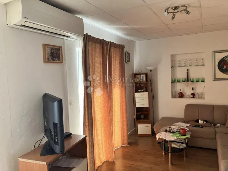 House Seget Donji, Seget, 240m2 – 2