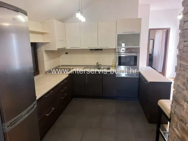 .::: Family house with 3 apartments in Meterize :::. – 3