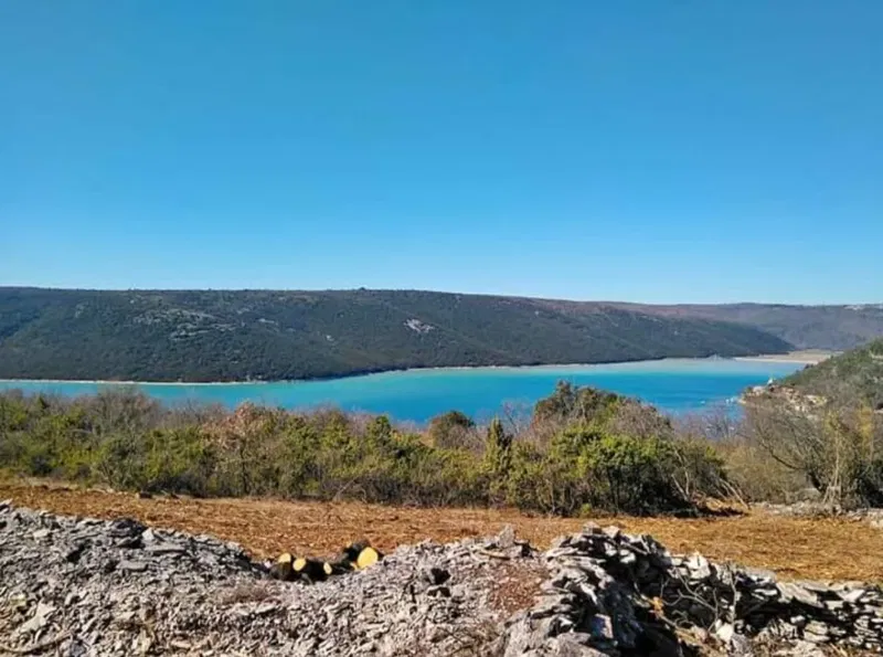 Land Labin, 893m2 – 2