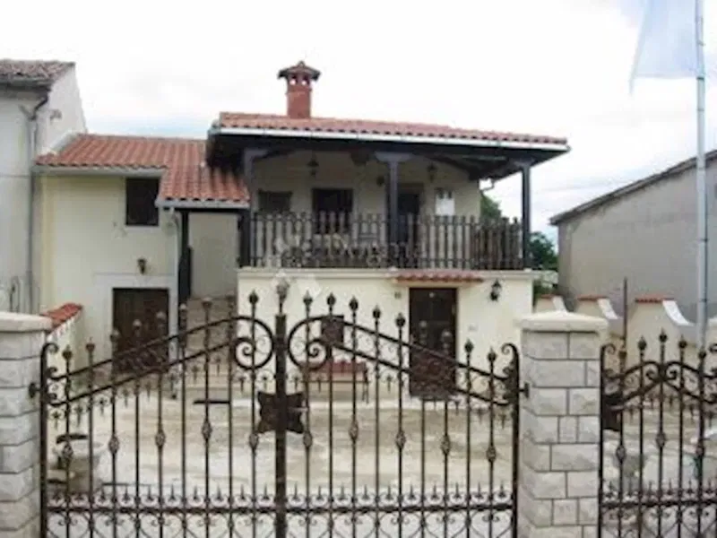 Dom Jurići, Žminj, 93m2 – 2