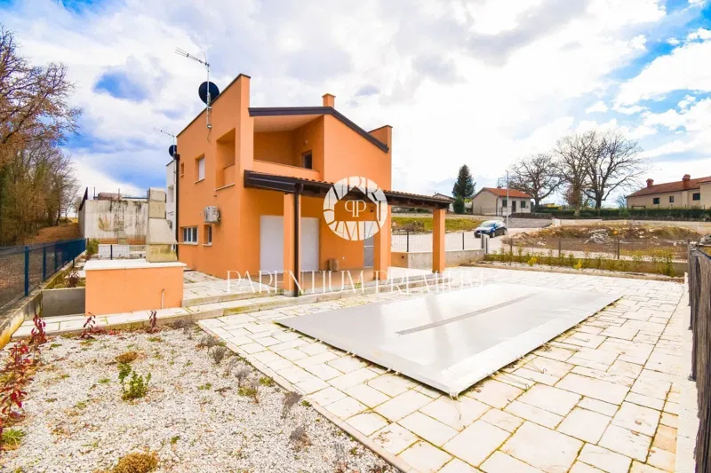 Excellent new house with 2 residential units and 2 swimming pools, ideal for tourism – 2