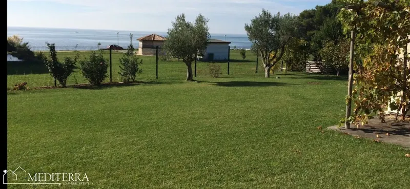 Building land in the immediate vicinity of the sea, with project, Istria – 2
