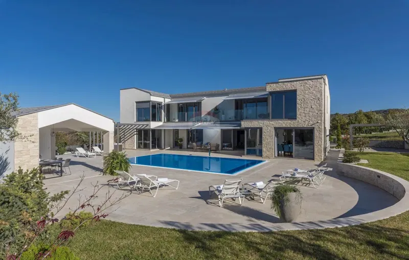 House Motovun, 400m2 – 2