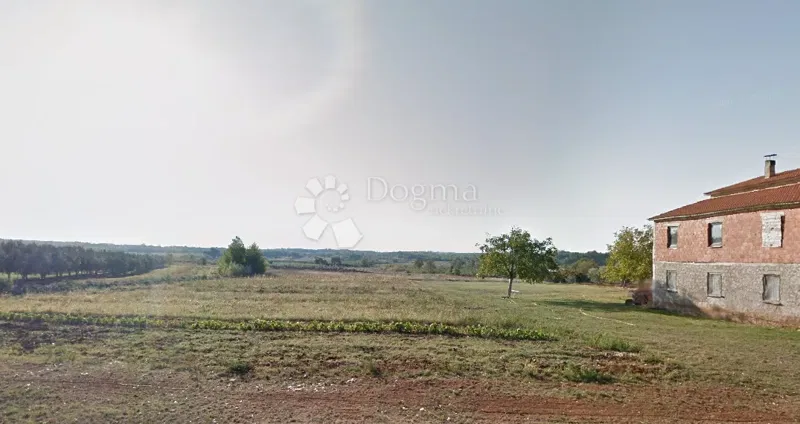 Land Višnjan, 8.900m2 – 3